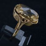 14-karat-yellow-gold-1940s-statement-ring-11-ct-citrine