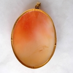 shell-cameo-pendant