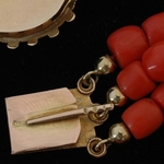 antique-coral-necklace