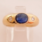 cabochon-sapphire-ring