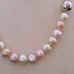 coin-pearl-necklace