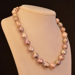 golden-pearl-necklace