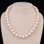 white-pearl-necklace