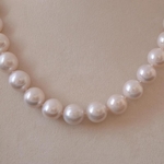 white-pearl-necklace
