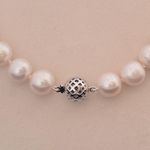 white-pearl-necklace