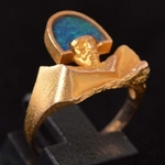 gold-and-opal-lapponia-ring-1978-bjorn-weckstrom