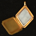 gold-spider-web-locket-circa-1880