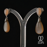 18k-white-gold-moonstone-2lips-colours-earrings-design-david-aardewerk