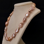 pink-gold-baroque-pearl-necklace
