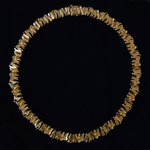 gold-necklace-model-archipel-marjut-kemppi-alpo-tammi-finland