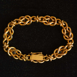 antique-gold-lovers-knot-bracelet-natural-sapphire-1900