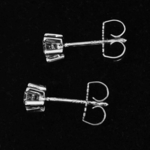 0-5-ct-natural-diamond-earstuds